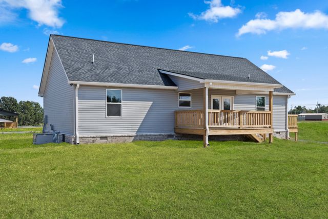 129 Martha Circle, Lafayette, TN 37083