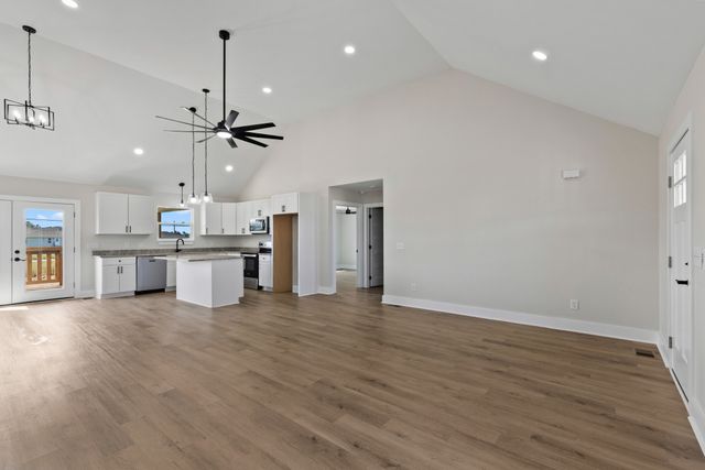 129 Martha Circle, Lafayette, TN 37083