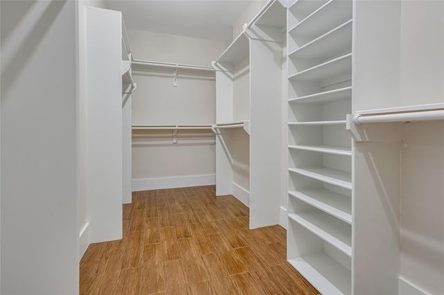 1810 Mccrary Road, Richmond, TX 77406