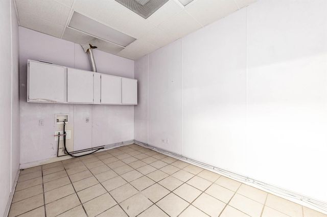 101 E Monseratte Street, El Campo, TX 77437