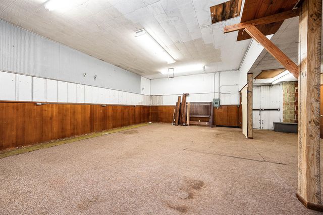 101 E Monseratte Street, El Campo, TX 77437