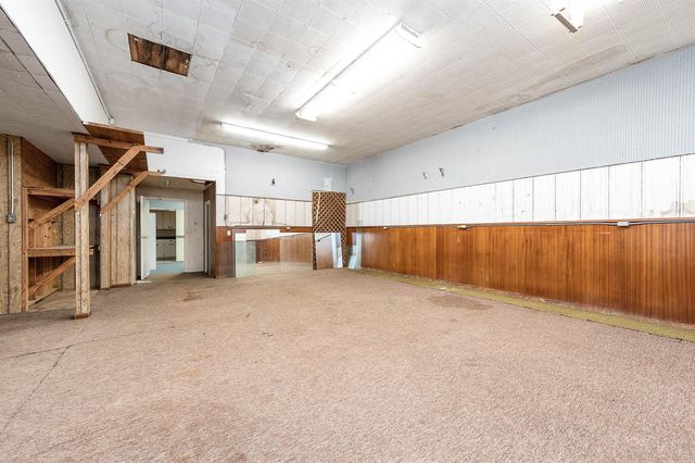 101 E Monseratte Street, El Campo, TX 77437