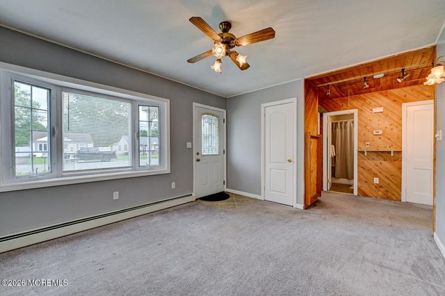 290 W Prospect Avenue, Aberdeen, NJ 07735