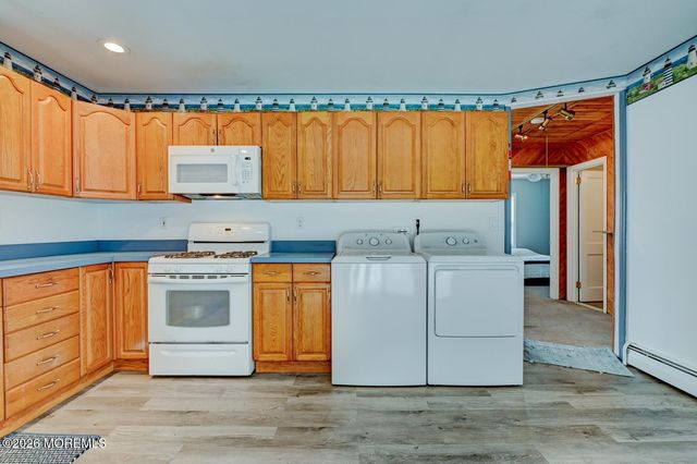 290 W Prospect Avenue, Aberdeen, NJ 07735
