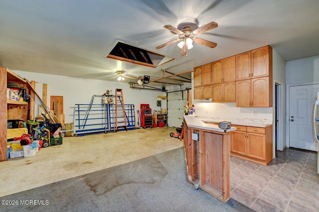 290 W Prospect Avenue, Aberdeen, NJ 07735