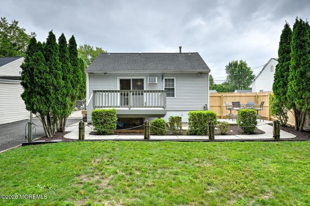 290 W Prospect Avenue, Aberdeen, NJ 07735