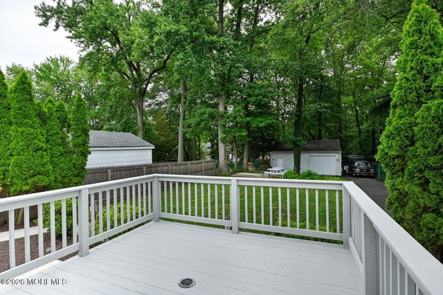290 W Prospect Avenue, Aberdeen, NJ 07735