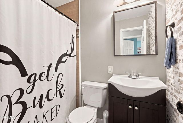 3825 Hemlock Park Lane, Kingsport, TN 37663