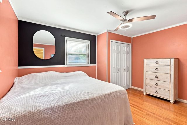 3825 Hemlock Park Lane, Kingsport, TN 37663