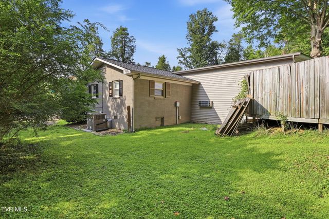 3825 Hemlock Park Lane, Kingsport, TN 37663