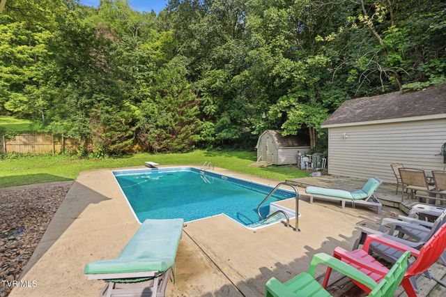 3825 Hemlock Park Lane, Kingsport, TN 37663