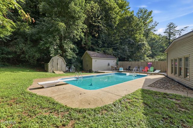 3825 Hemlock Park Lane, Kingsport, TN 37663