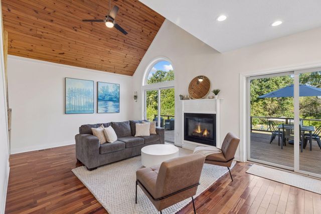487 Northern Lights Drive, Prescott, WI 54021