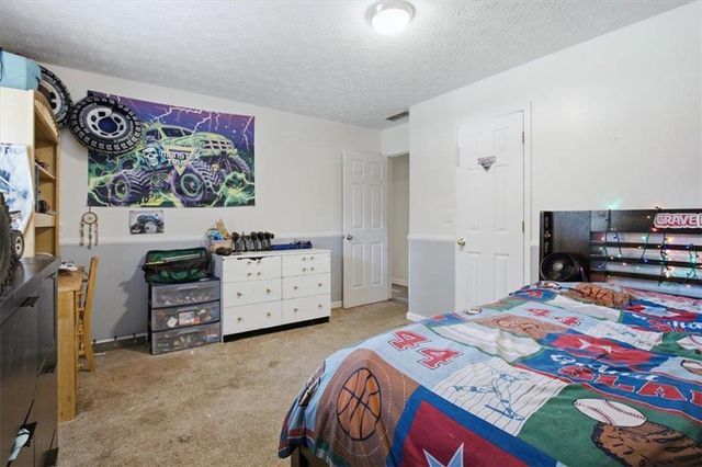 306 Ponderosa Tr, Jackson, GA 30233