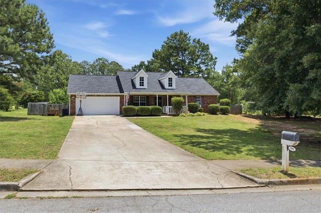 306 Ponderosa Tr, Jackson, GA 30233