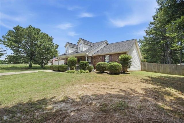 306 Ponderosa Tr, Jackson, GA 30233