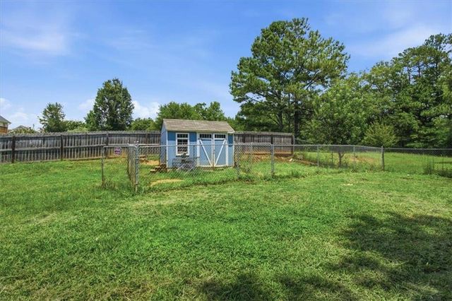 306 Ponderosa Tr, Jackson, GA 30233