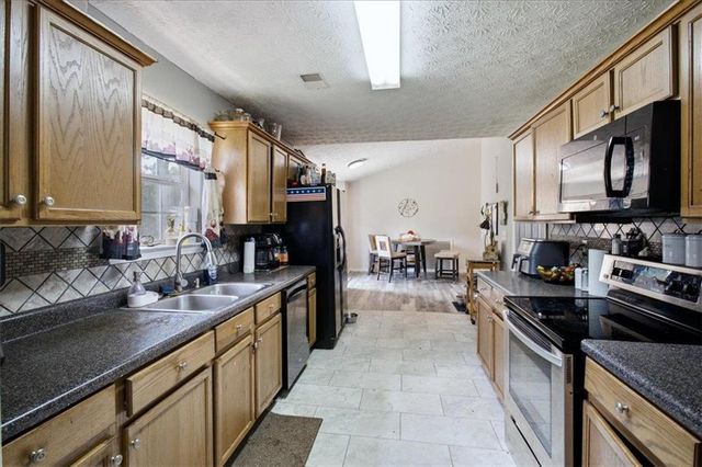 306 Ponderosa Tr, Jackson, GA 30233