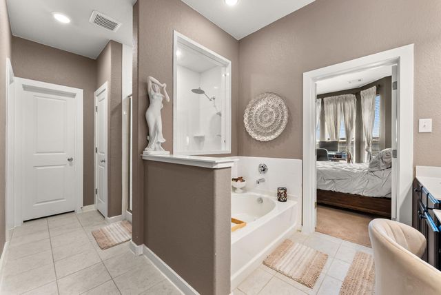 386 Nautical LOOP, Kyle, TX 78640
