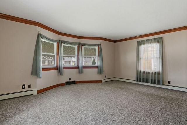 2338 7th Street, East Moline, IL 61244