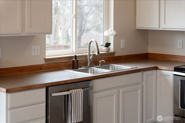 772 Melbourne Court, East Wenatchee, WA 98802