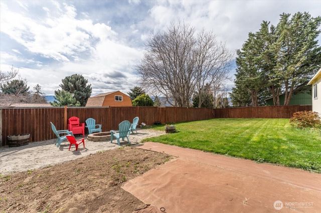 772 Melbourne Court, East Wenatchee, WA 98802