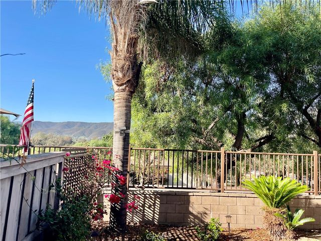 25192 Meadow Walk 1, Murrieta, CA 92562