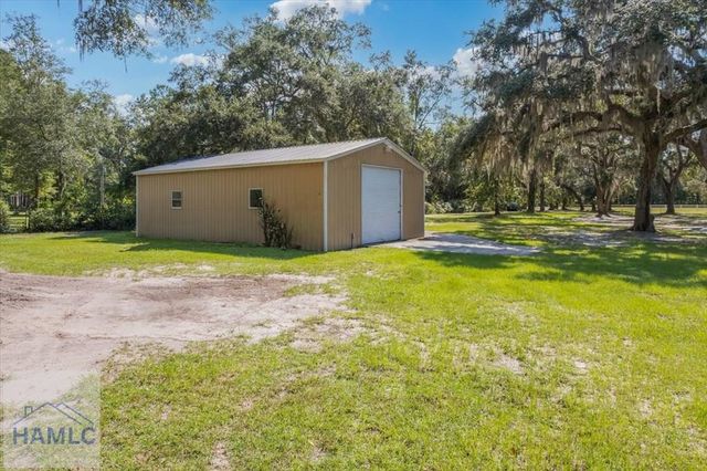 3718 Tibet Highway SE, Ludowici, GA 31316