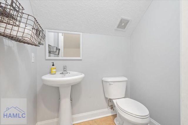 3718 Tibet Highway SE, Ludowici, GA 31316