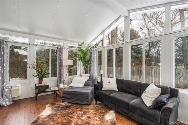 18 Robert Drive, Huntington, NY 11743