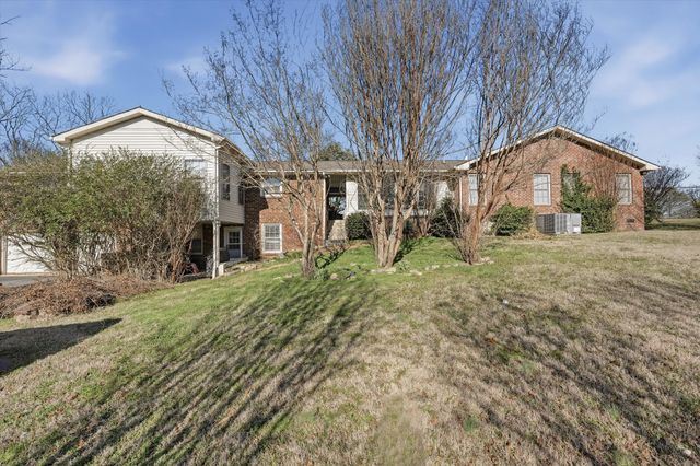 123 Savely Dr, Hendersonville, TN 37075