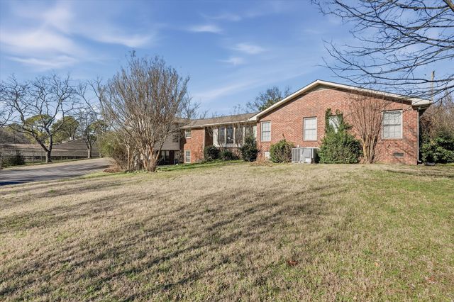 123 Savely Dr, Hendersonville, TN 37075