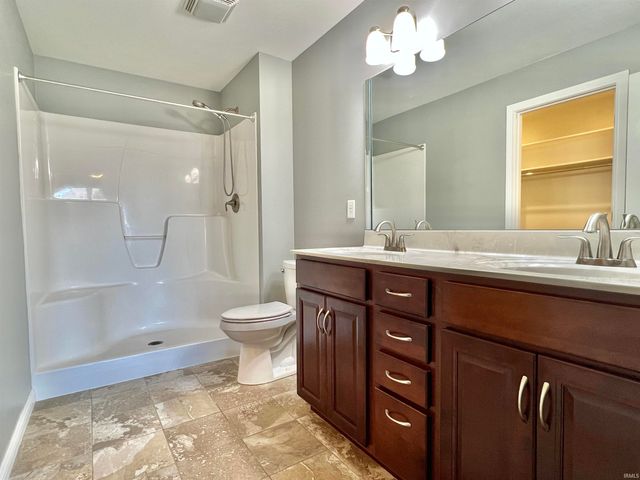 8444 Lancaster Drive, Newburgh, IN 47630