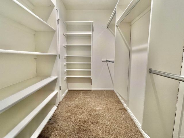 8444 Lancaster Drive, Newburgh, IN 47630