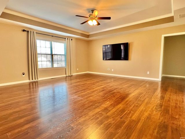 8444 Lancaster Drive, Newburgh, IN 47630