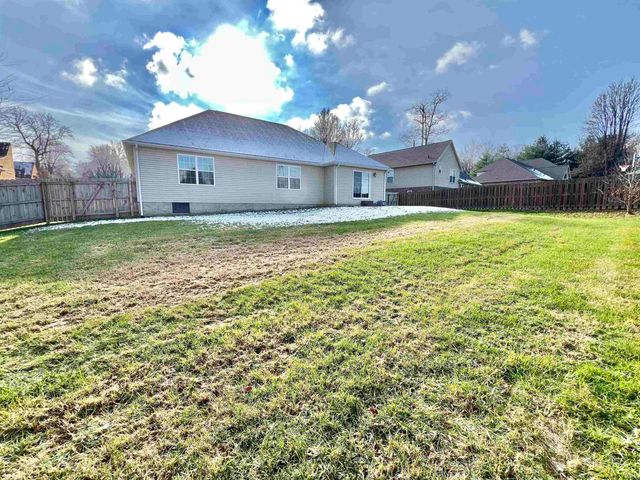 8444 Lancaster Drive, Newburgh, IN 47630