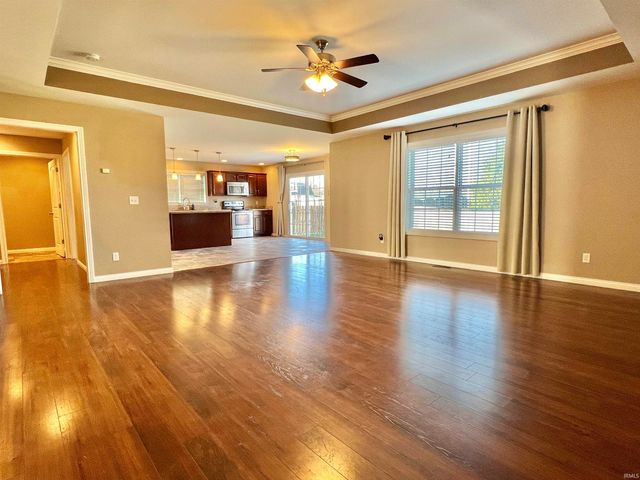 8444 Lancaster Drive, Newburgh, IN 47630