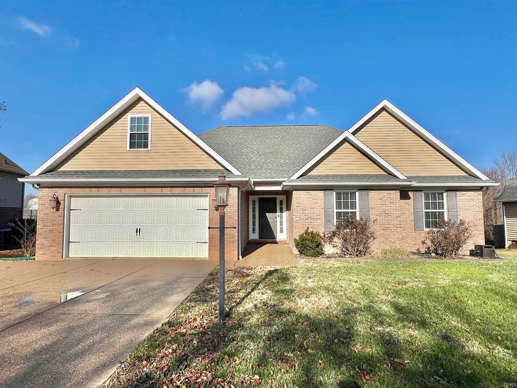 8444 Lancaster Drive, Newburgh, IN 47630