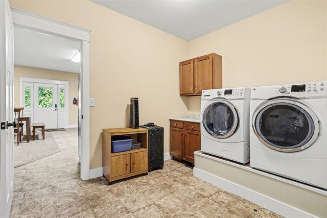 9370 Alex Drive, Richland, MI 49083