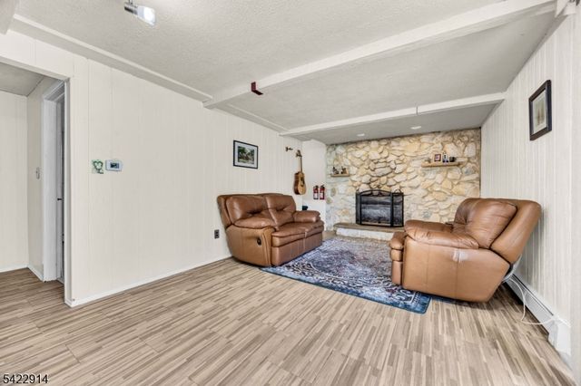 33 Mary Ellen Dr, Edison Twp., NJ 08820