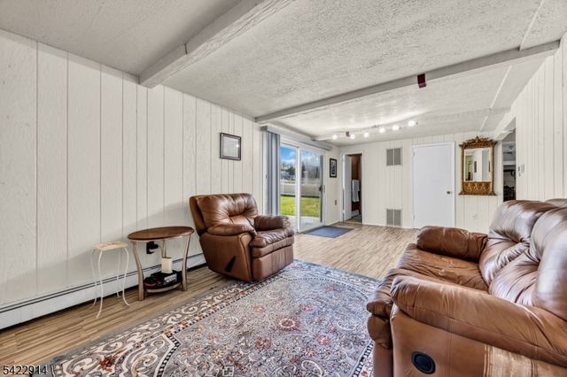 33 Mary Ellen Dr, Edison Twp., NJ 08820