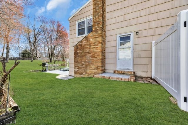 33 Mary Ellen Dr, Edison Twp., NJ 08820