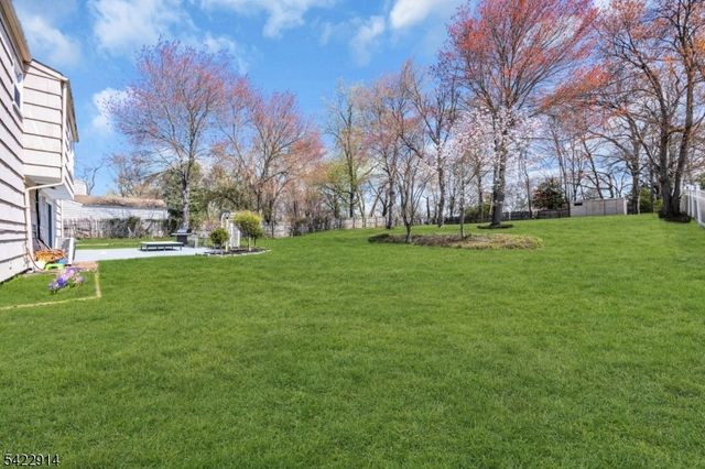 33 Mary Ellen Dr, Edison Twp., NJ 08820