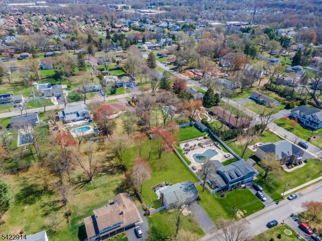 33 Mary Ellen Dr, Edison Twp., NJ 08820