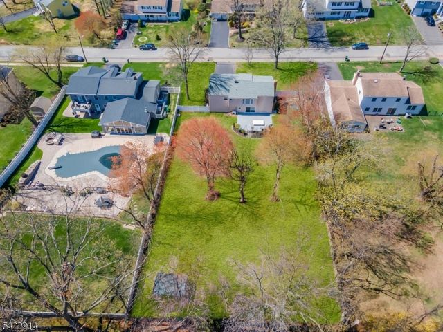 33 Mary Ellen Dr, Edison Twp., NJ 08820