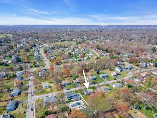 33 Mary Ellen Dr, Edison Twp., NJ 08820
