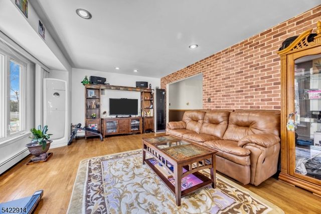 33 Mary Ellen Dr, Edison Twp., NJ 08820
