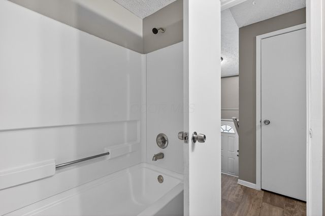 4906 River Trail Court, Columbus, OH 43228
