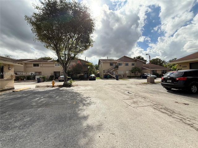 3630 SW 112th Ave 5-3, Miami, FL 33165