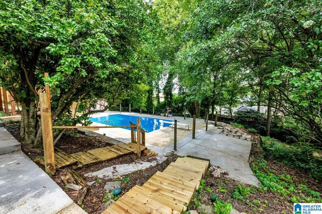 834 BURNING TREE TRAIL, Alabaster, AL 35007